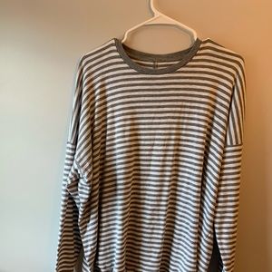 American Eagle Long Sleeve Stripped Shirt